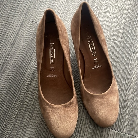 5th Avenue leather/ suede heels - Picture 6 of 6